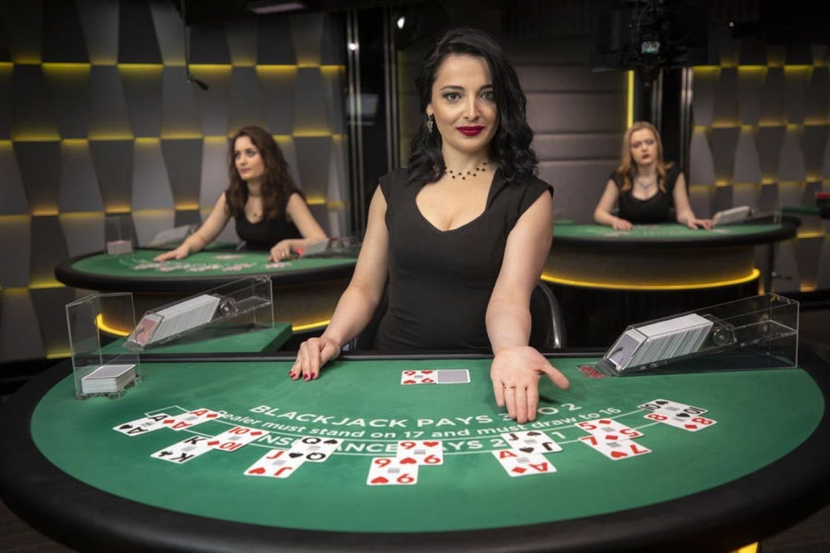 Golden Dragon II پاکستان ریئل منی گیمز